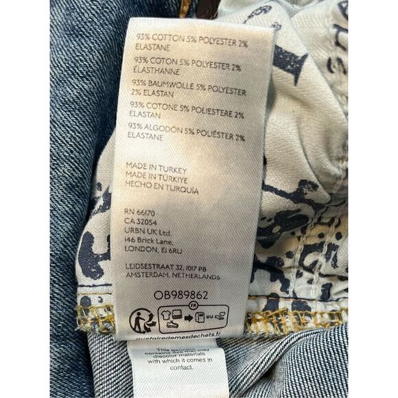 Free People We theFree Shayla Mid Rise Bootcut Jeans Size 28 Embroidered Pockets - Picture 8 of 10